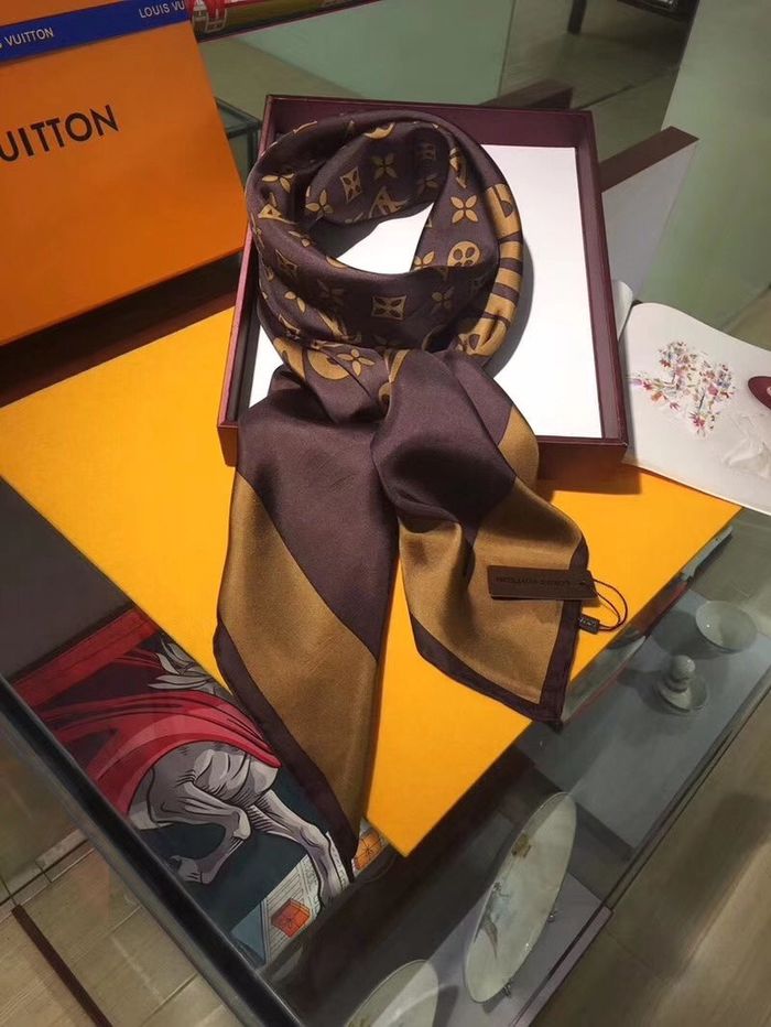 Louis Vuitton Scarf LVS00123